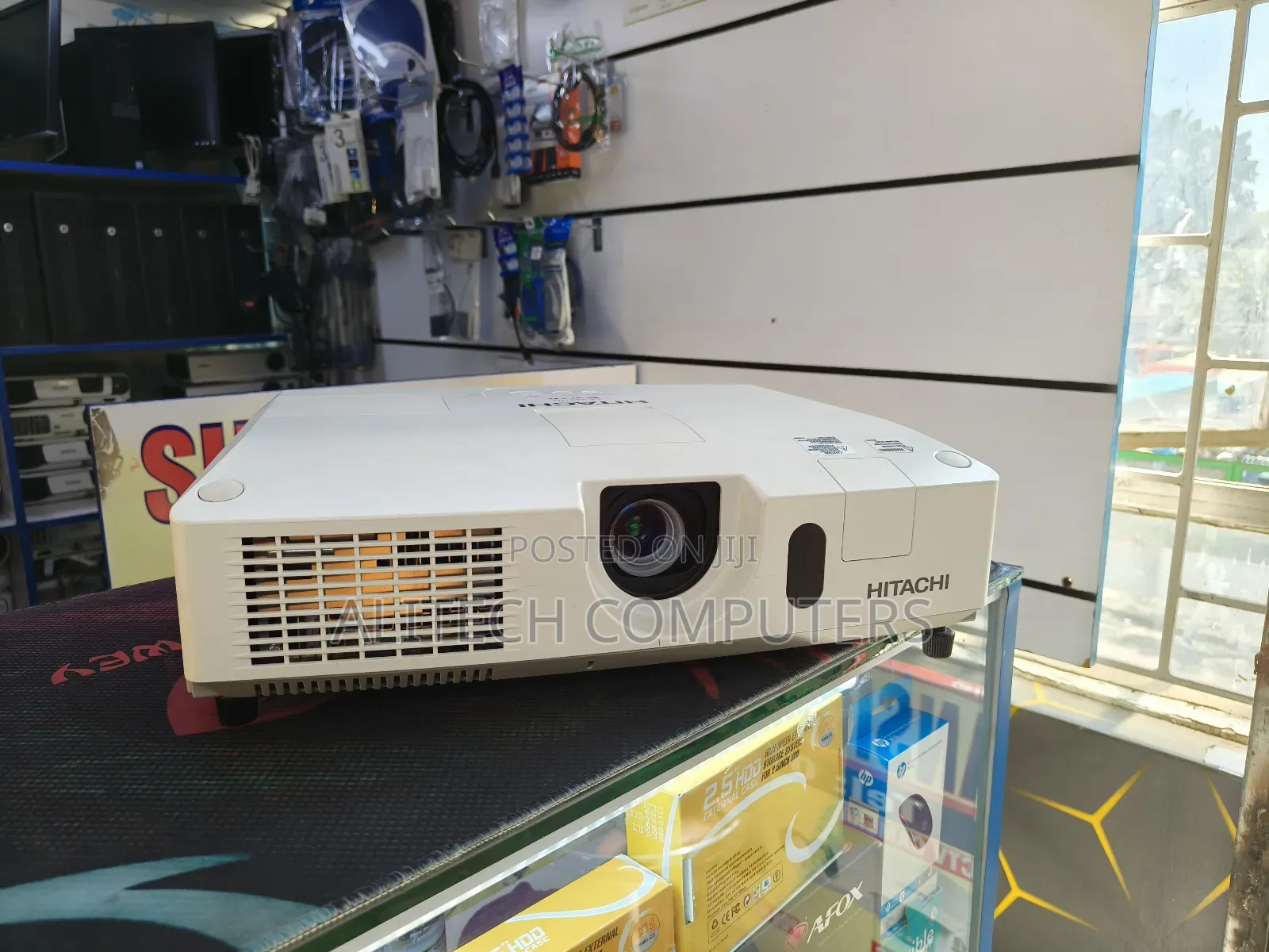 Hitachi Projector Cp-4021n