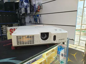 Hitachi Projector Cp-4021n