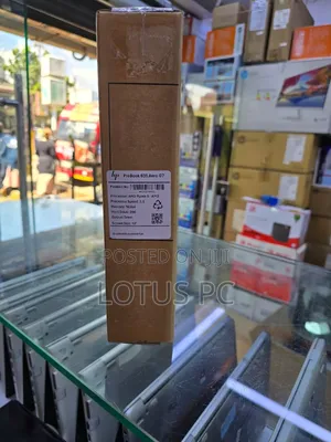 New Laptop HP 630 8GB AMD Ryzen 5 SSD 256GB