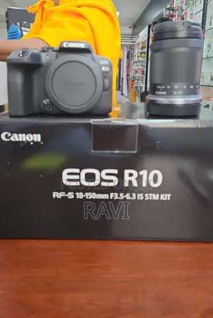 Canon R10 Kit 18-150mm