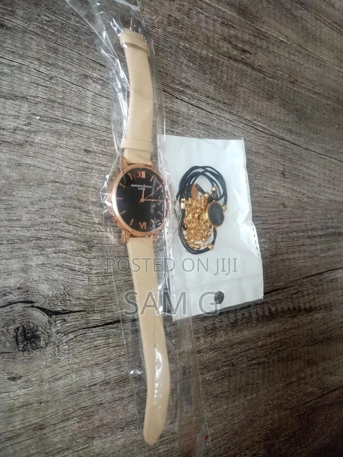Fantastastic Style. LVPAI Quartz Watch