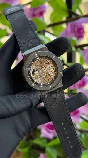 Black Strap Hublot Automatic Gents Watch