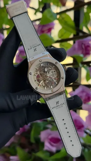 Grey Strap Hublot Automatic Gents Watch