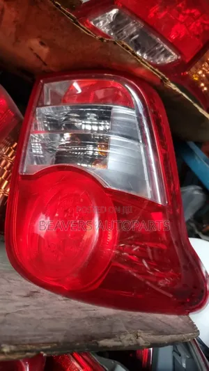 Fielder 2010 Taillight