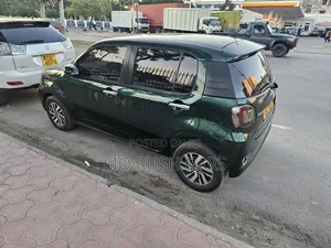 Toyota Passo 2015 Green