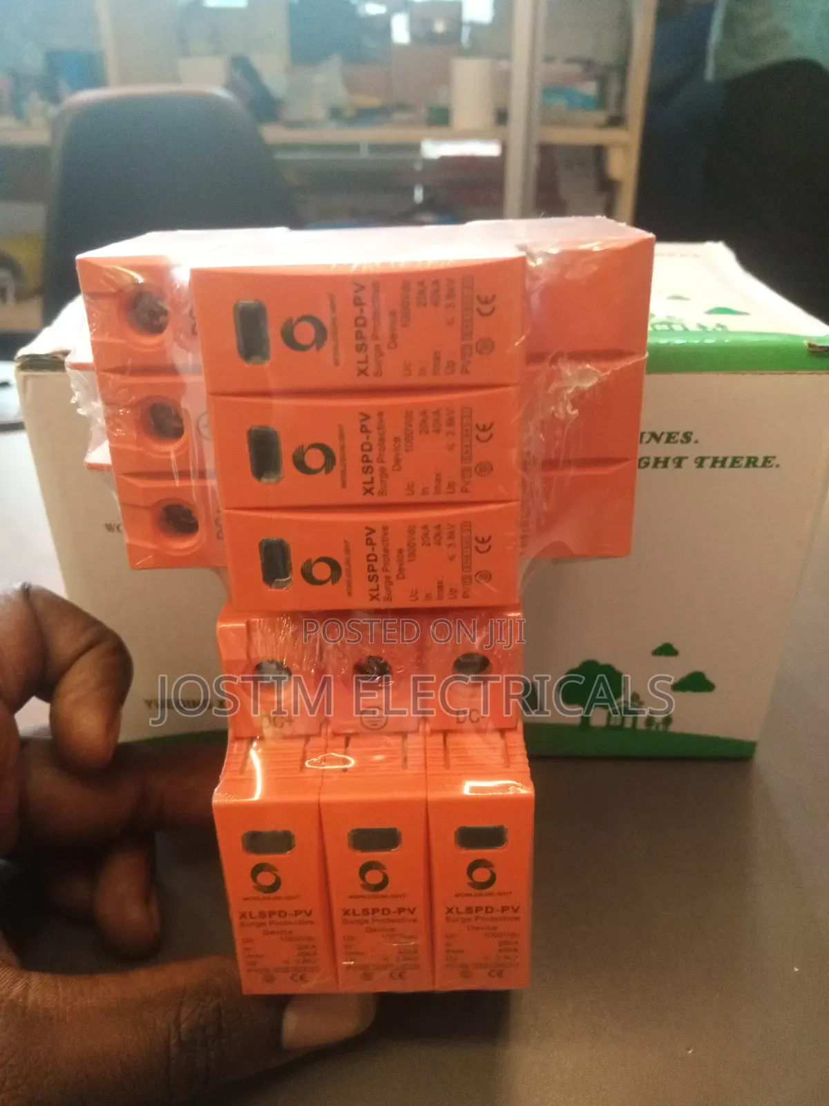 Dc Solar Surge Protector Device