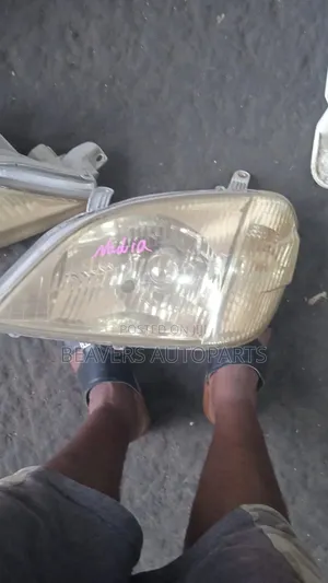 Nadia Zenon Headlights