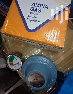13kg Universal Gas Regulator With Meter Gauge