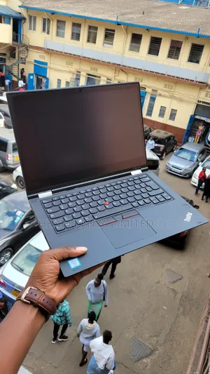 New Laptop Lenovo ThinkPad X380 Yoga 8GB Intel Core I5 SSD 256GB