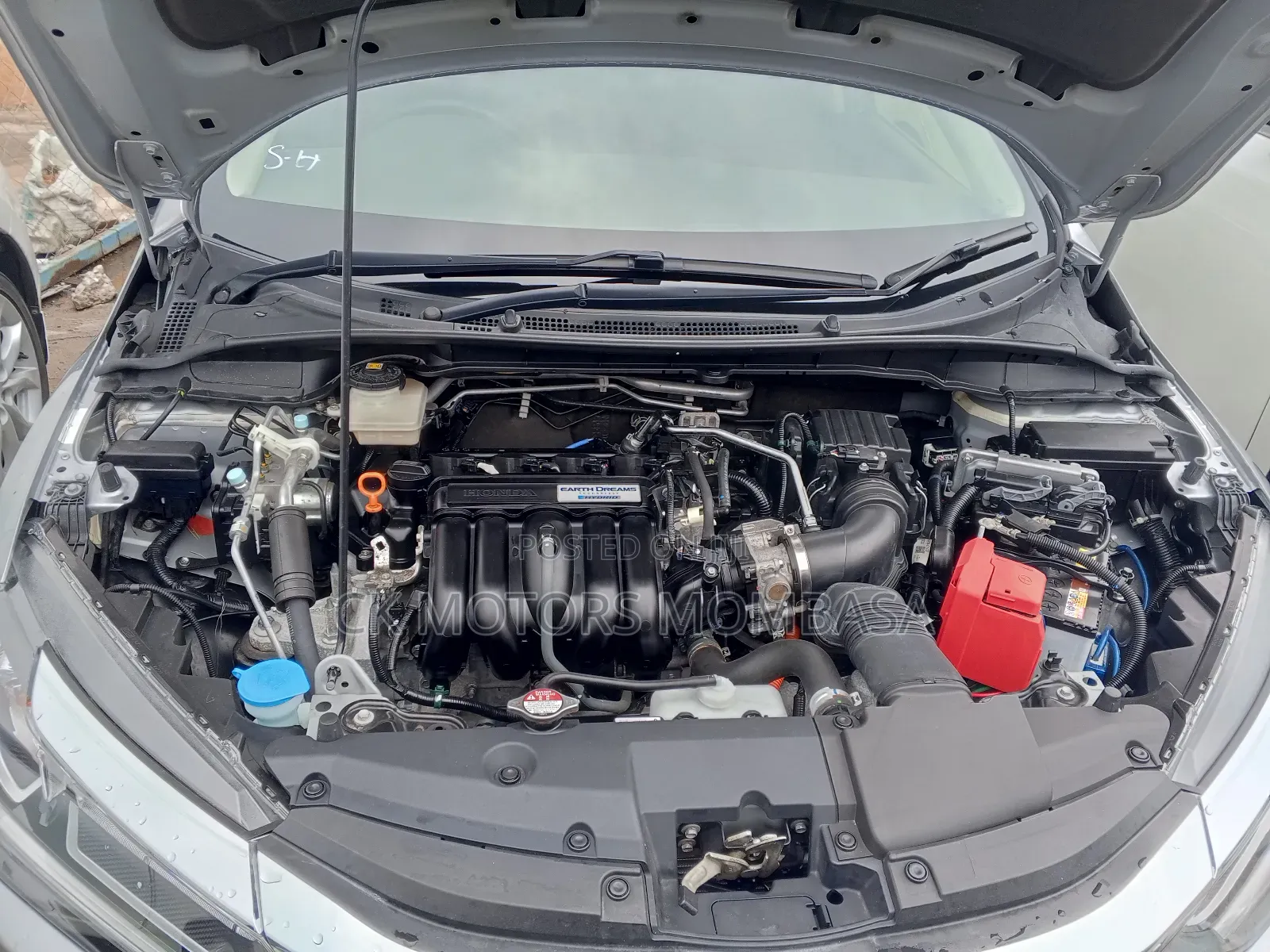 Honda Grace 2017 Silver
