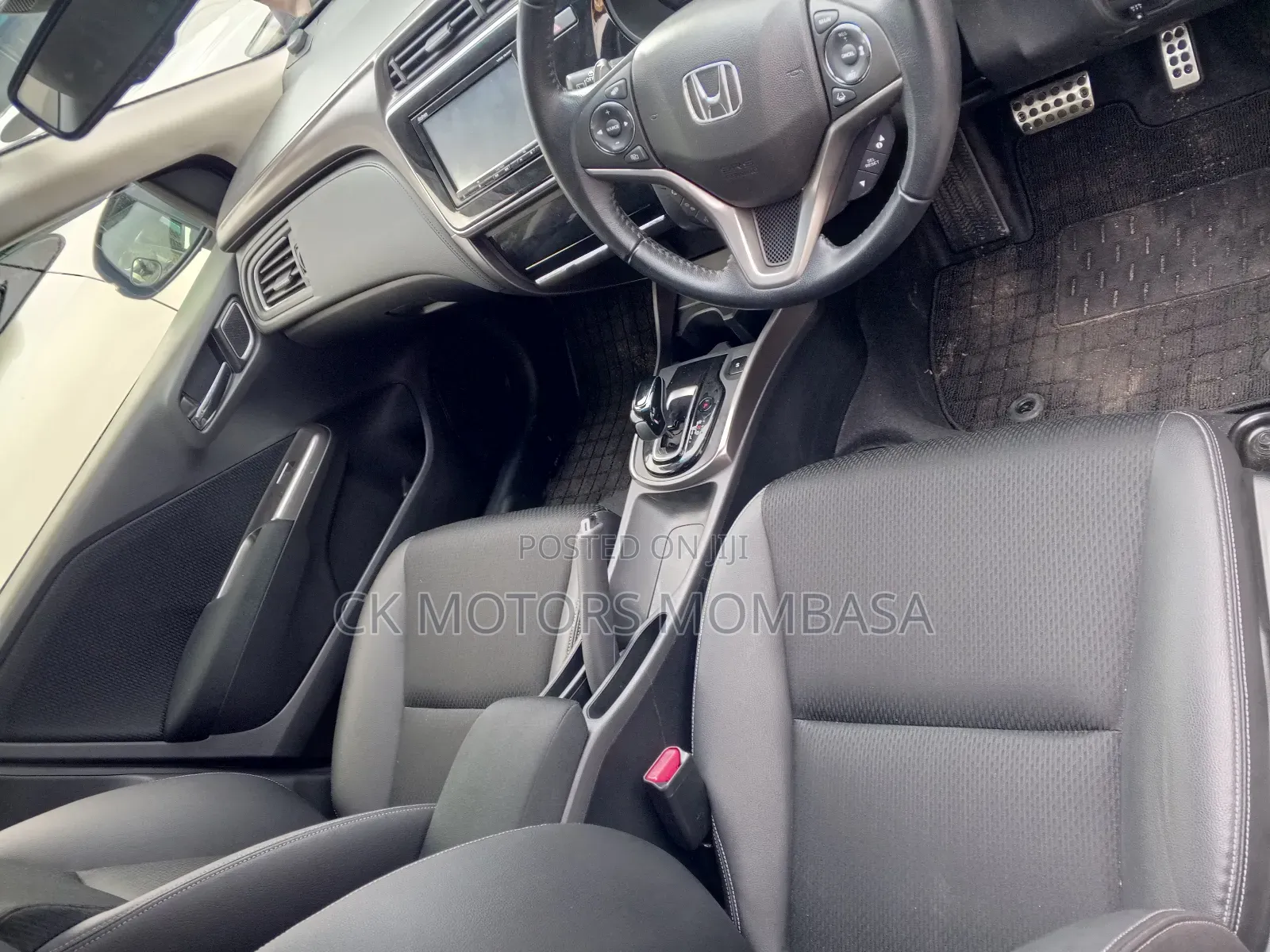 Honda Grace 2017 Silver