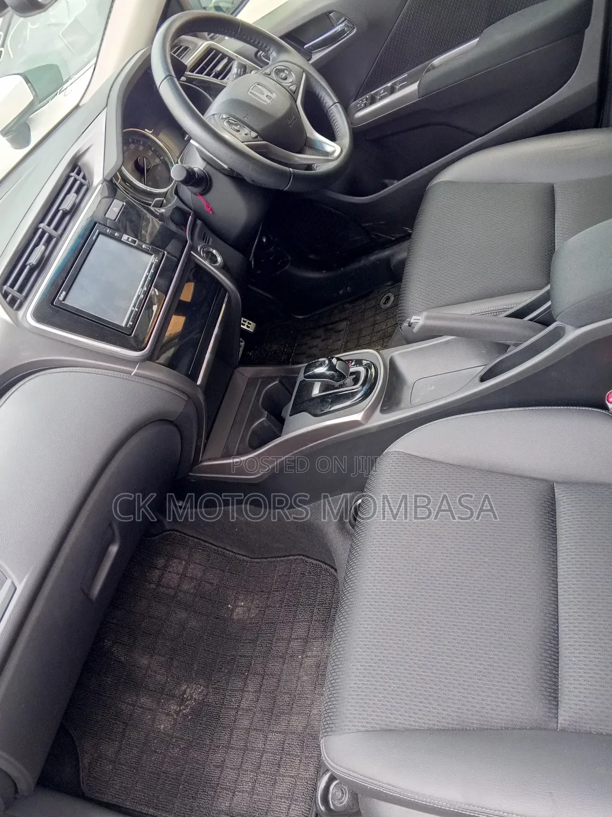 Honda Grace 2017 Silver