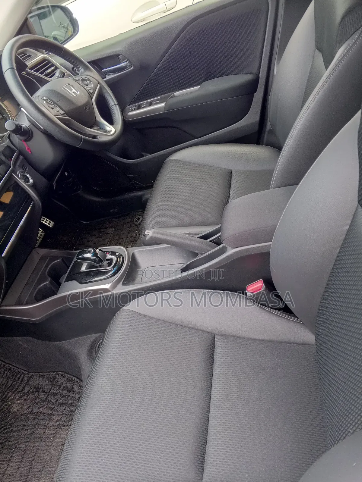 Honda Grace 2017 Silver