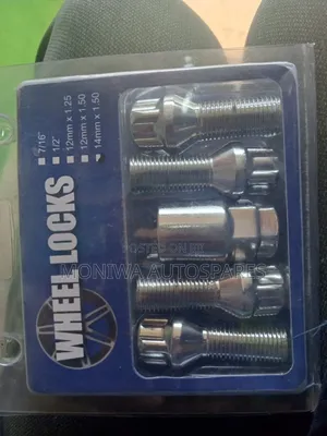 Lock Nuts/Wheel Locks Mercedes