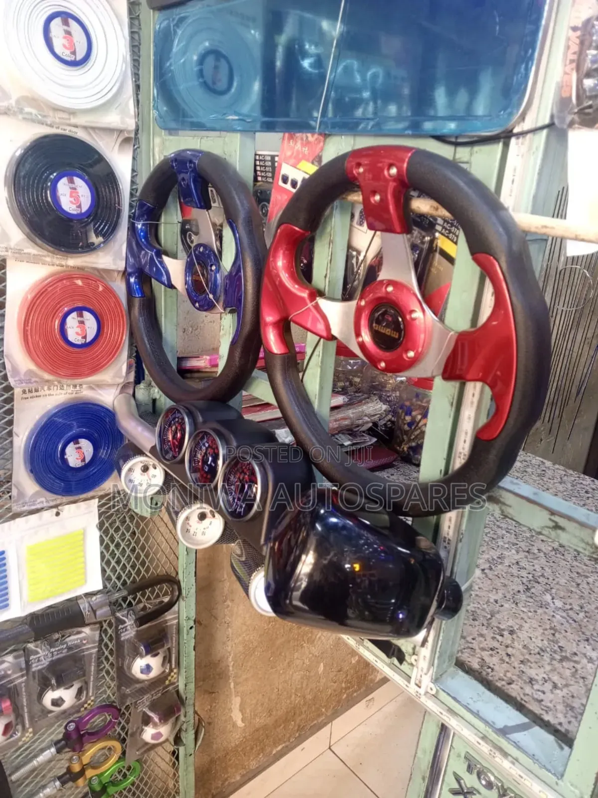 Universal Spot Steering Wheel