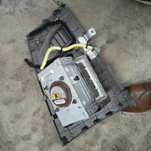 Nissan Tiida Dushbord Airbag