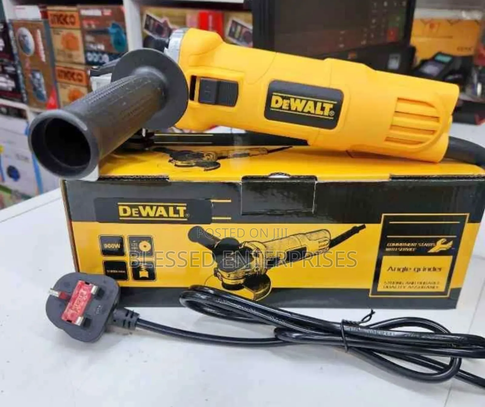 Dewald Angle Grinder/ New Dewalt 4" Angle Grinder 4 Inches
