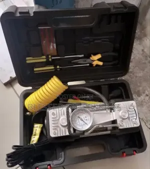 Portable Car Air Compressor With 2 Cylinder/ Tyres Inflator