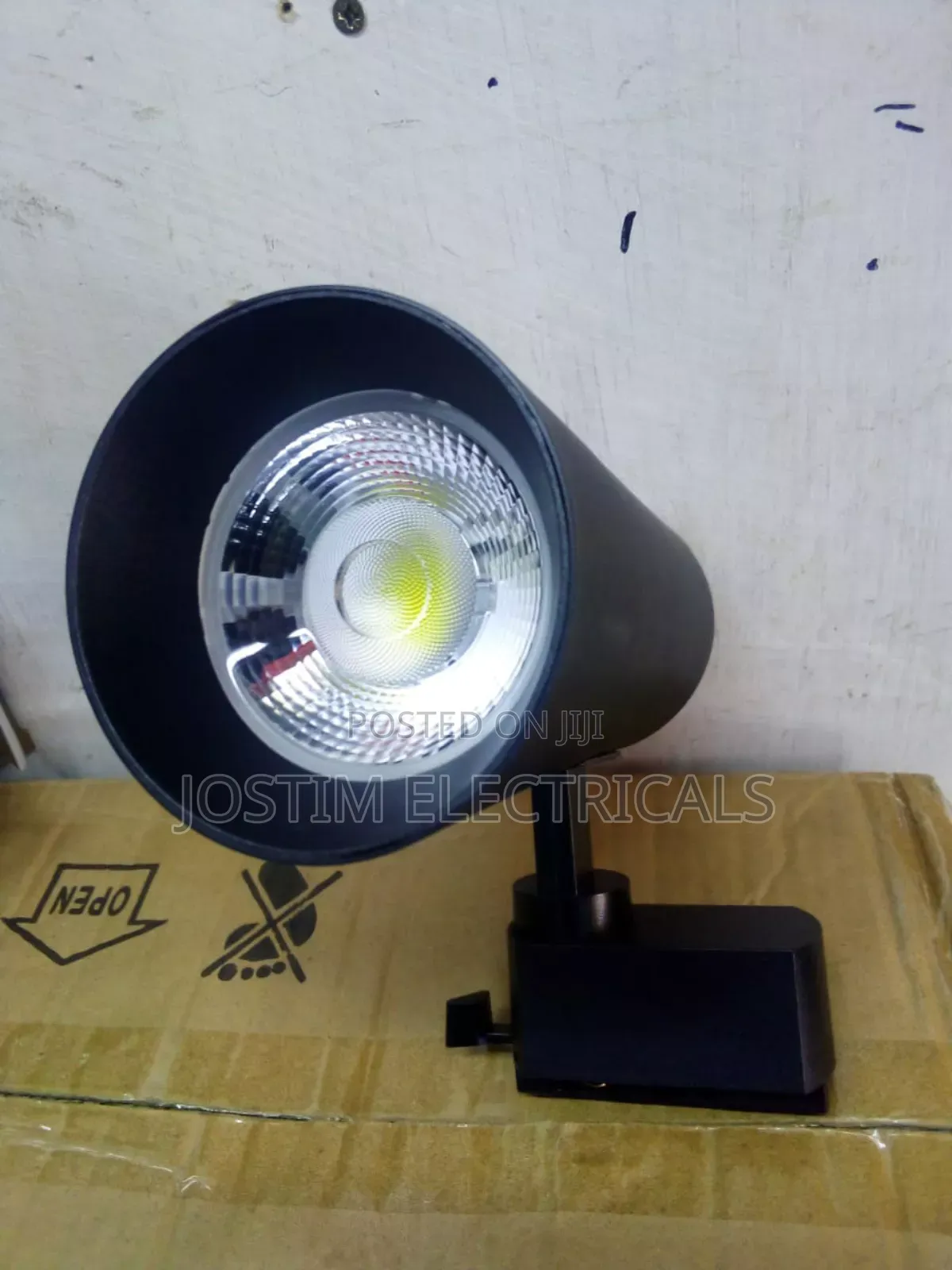 Spot Lights Atrack Light