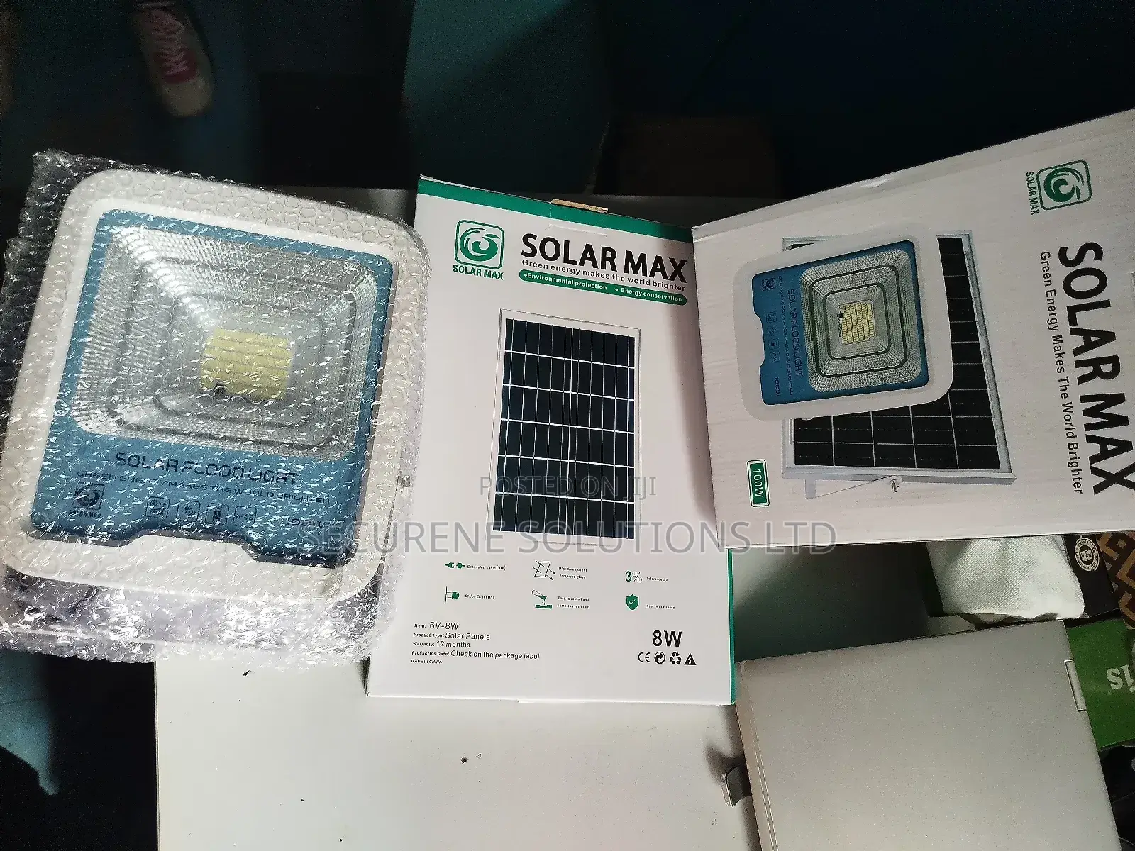 100 Watts Solar Floodlight Solarmax With 8 Watts Solar Panel