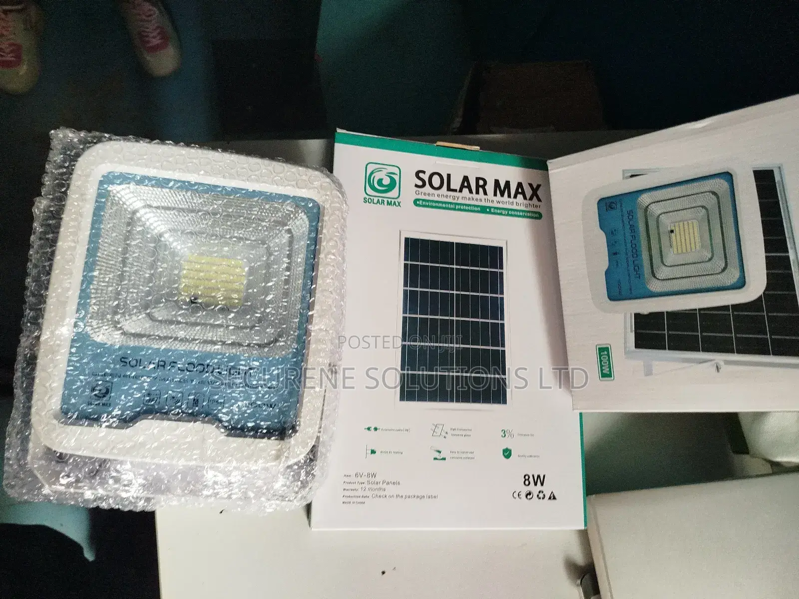 100 Watts Solar Floodlight Solarmax With 8 Watts Solar Panel