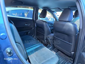 Honda Vezel 2017 Blue