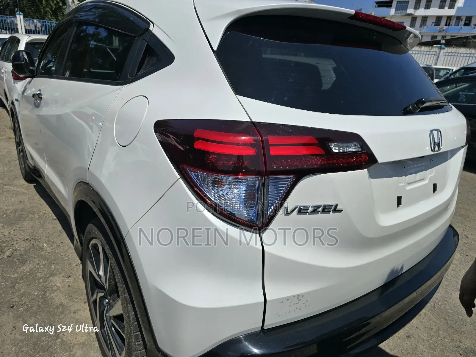 Honda Vezel 2017 Off white