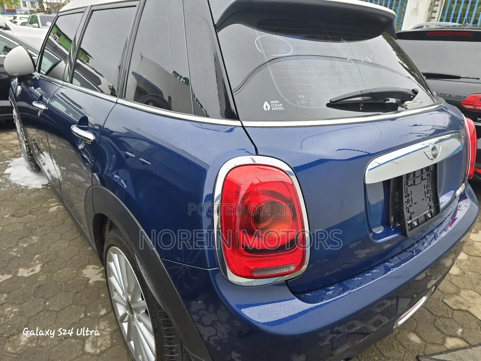 Mini Cooper 2017 Blue