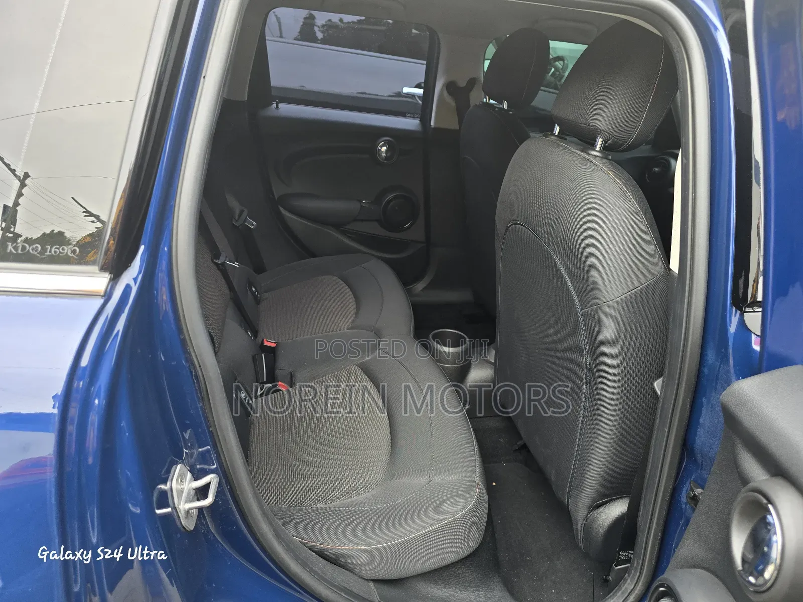 Mini Cooper 2017 Blue