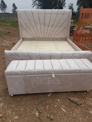 Chester Bed 6by6 With Ottoman