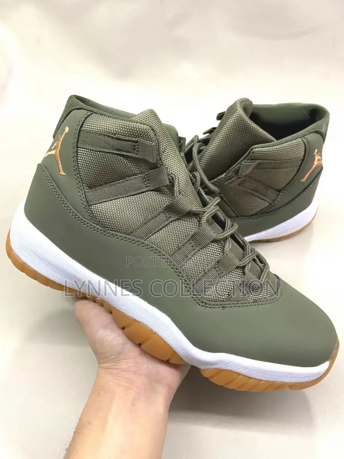 Jordan 11 , J11