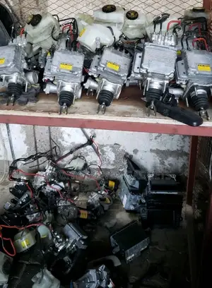 Toyota Noah Hybrid Battery - Durable Replacement