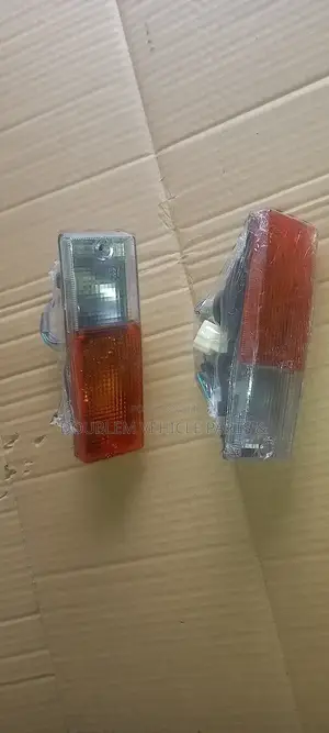 Bumper Lamp Isuzu Tougher,TFR 2 Colour