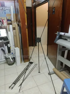 X Display Stand