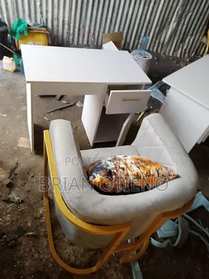 Styling Seats With a Table