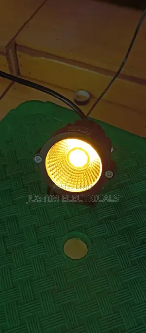Spike Light Gold