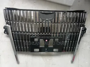 Grille Toyota Noah ZRR80 With Chrome