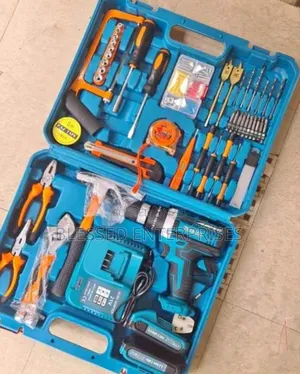 Rechargeable Makita Drill Set