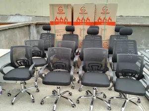 Luxurious Adjustable Mesh Office Chair With Headrest