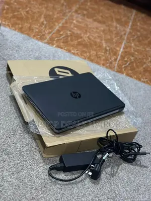 Laptop HP EliteBook 820 8GB Intel Core i5 SSD 500GB