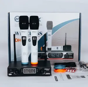 White Max 769 Wireless Microphone