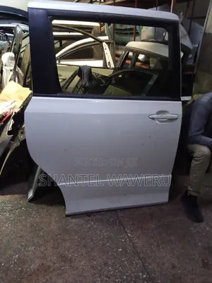 Voxy 2012 Sliding Door