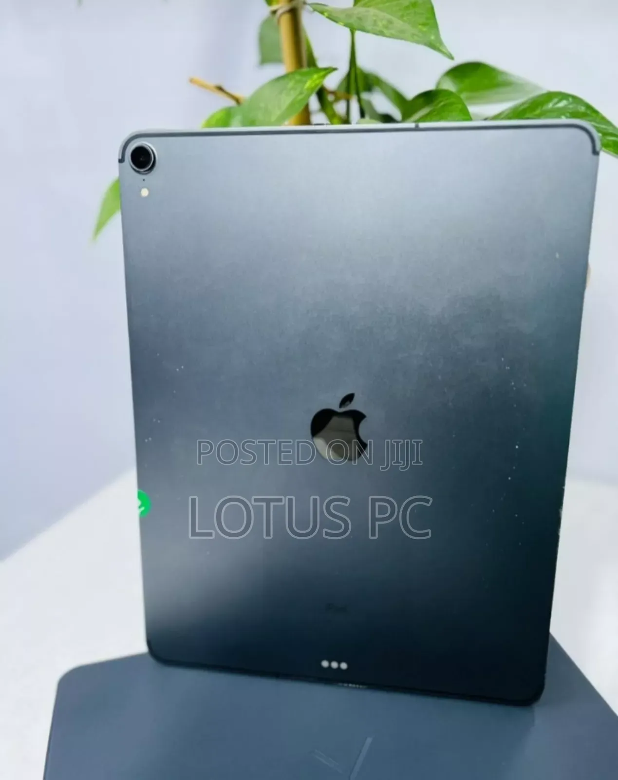 Apple iPad Pro 12.9 (2020) 64 GB Gray