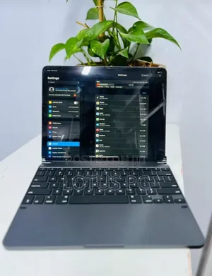 Apple iPad Pro 12.9 (2020) 64 GB Gray