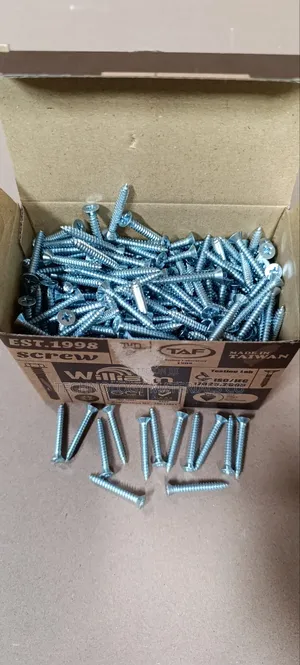 Self Tapping Wall Plug Screw (M4.2*32 Mm),500pcs/Box.