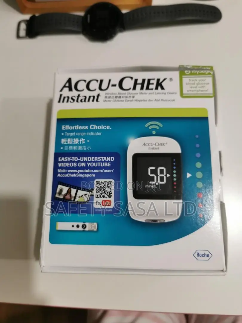 Accu Chek Instant Glucometer With 10 Strips