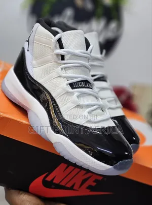 Air Jordan 11 Sneakers for Men High Cut