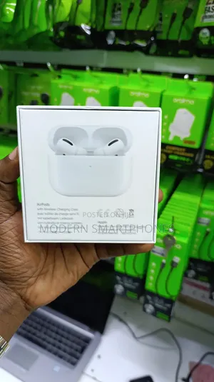 Apple Airpods Pro With Wireless Charging Case
