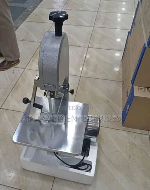Electric Bone Saw Machine/ Powerful Bone Cutter Machine