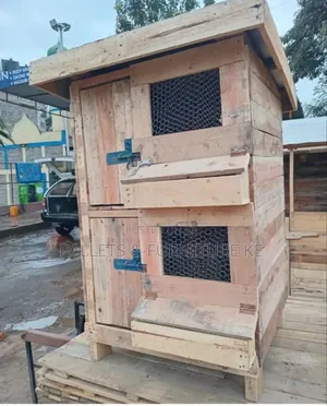 Chicken Coop/ Chicken Cage